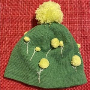 Cute green fleece-lined hat, size small